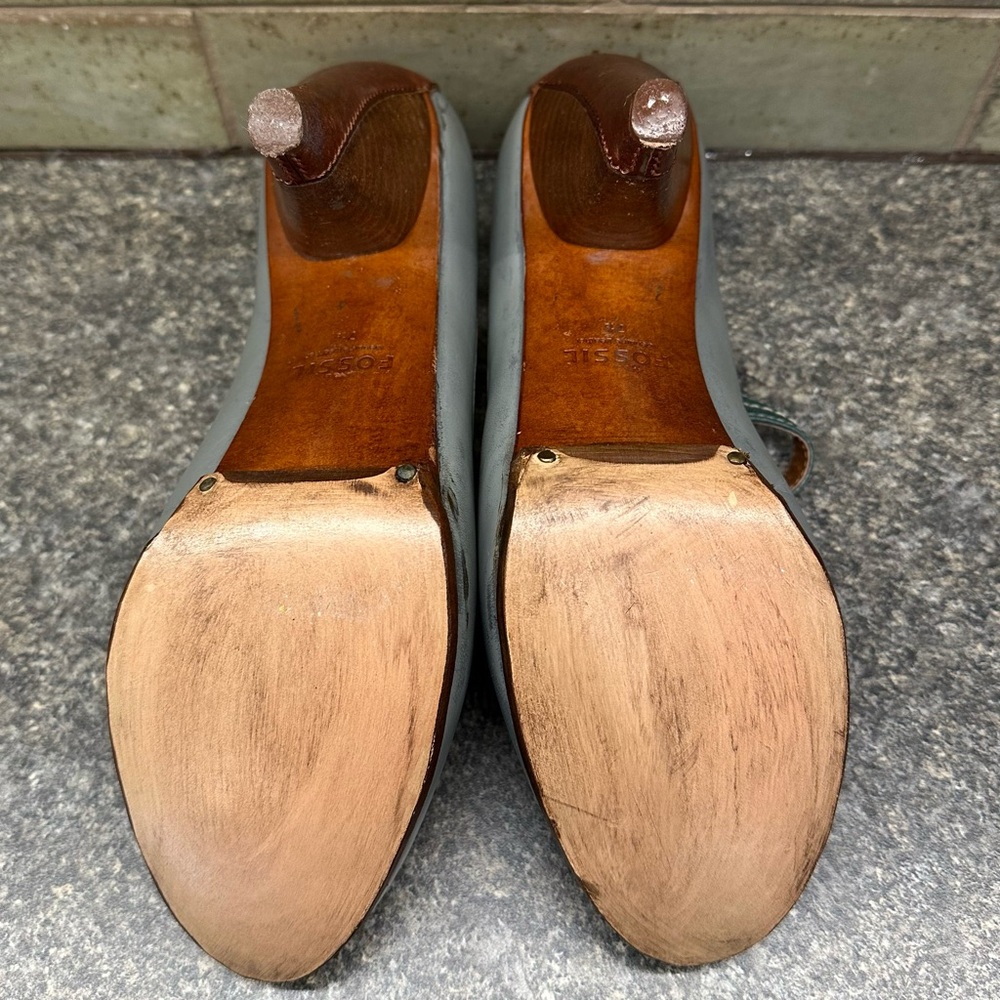 Fossil T Strap Shoes Size 7.5 Heels - Picture 9 of 12